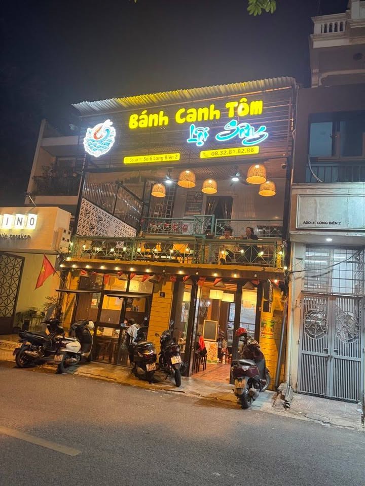 Mặt Phố Long Biên 230m² giá 69.9 tỷ - Kinh doanh đắc địa, dòng tiền khủng!