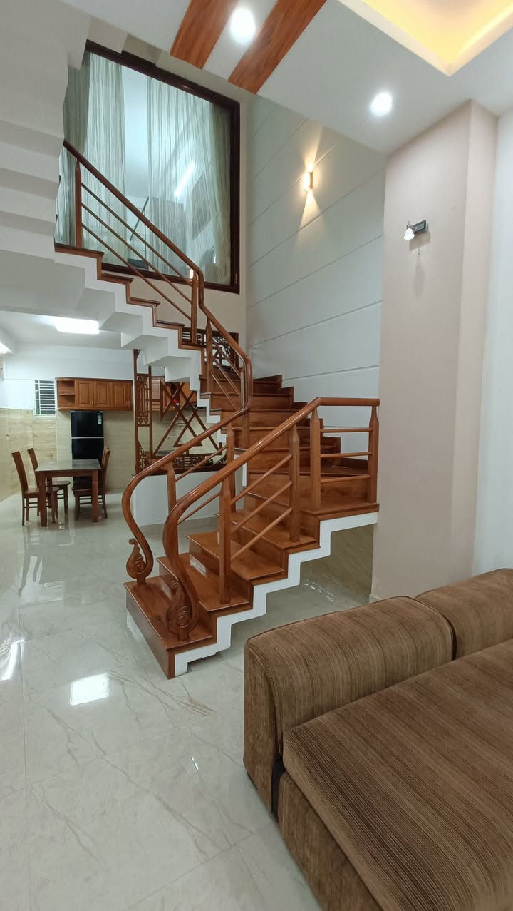 Nhà 3 tầng Hải Châu Đà Nẵng 79m² giá 4.9 tỷ - Sát mặt tiền Phạm Văn Nghị!