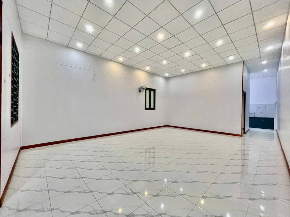 Nhà cho thuê hẻm ô tô đường Hoàng Hoa Thám, 2PN, giá 4.5 triệu - An ninh tốt, sạch sẽ!