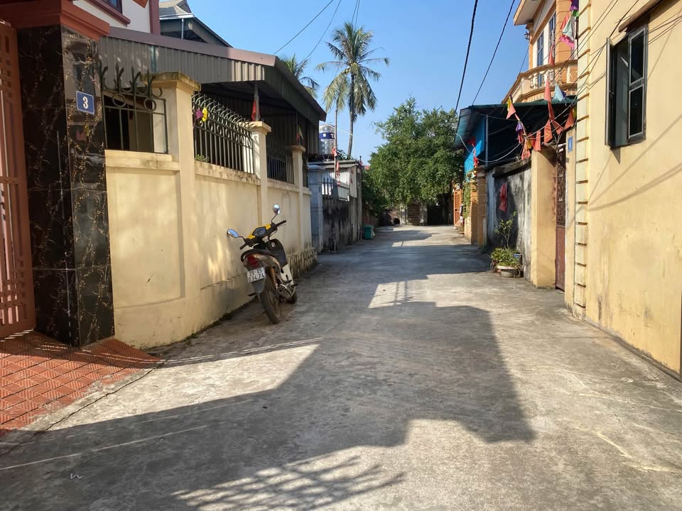 Nhà thôn 1, Cát Quế, Hoài Đức 198m² giá 14 tỷ - Ô tô vào tận nhà!