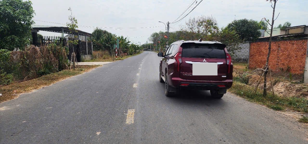 Đất mặt tiền nhựa Lộc Thạnh, Đức Hòa 892m² giá 4.75 tỷ - Bán gấp chính chủ!