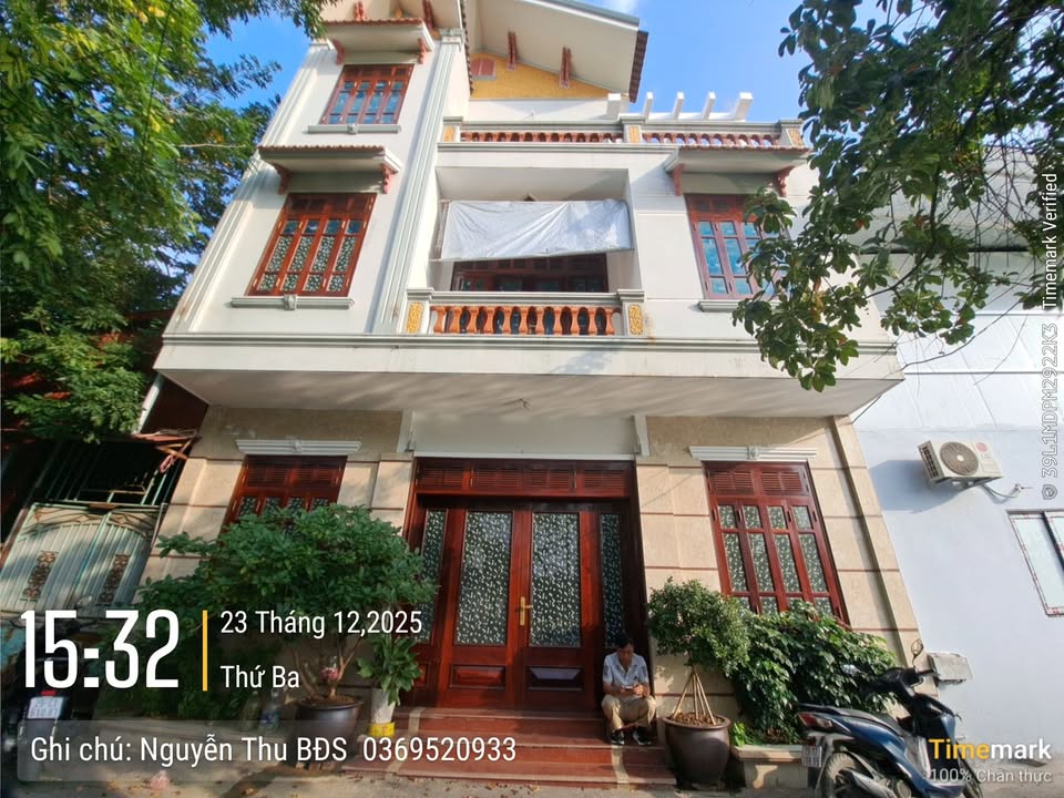Nhà 3 tầng Hương Mạc, Từ Sơn 80m² giá thỏa thuận - View hồ thoáng mát!