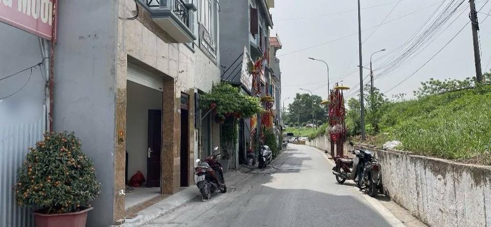 Bán nhà mặt phố Tư Đình Long Biên 50,5m² giá 9 tỷ - Kinh doanh sầm uất!