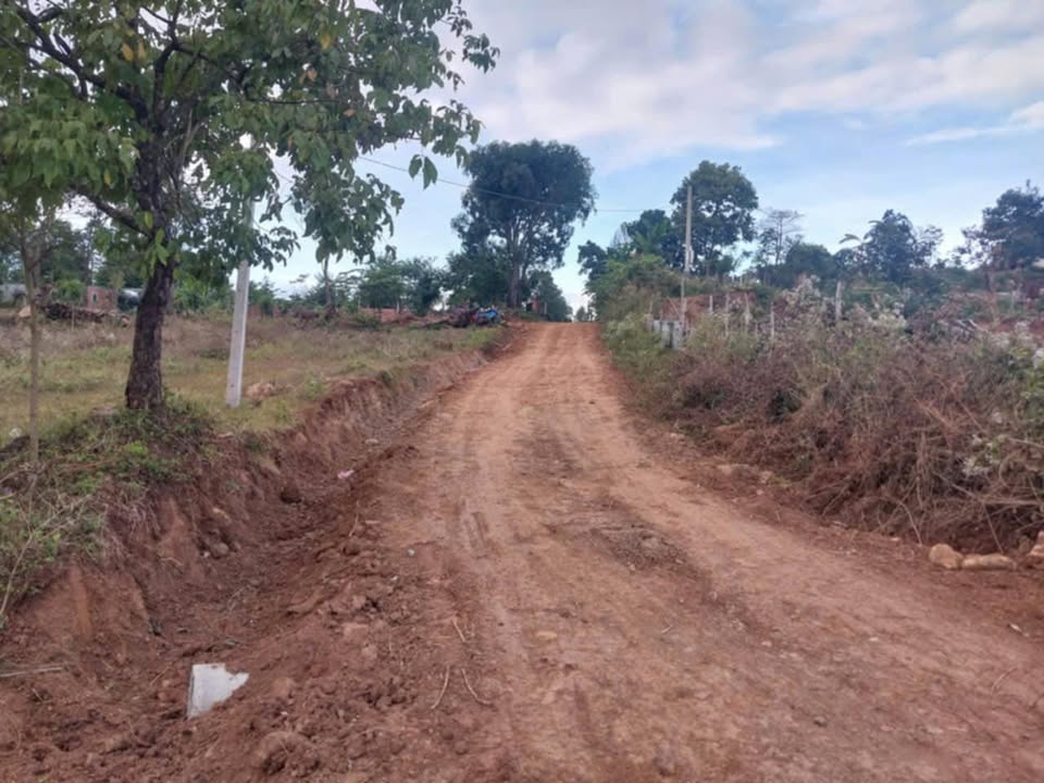 Đất CLN 1.872m² tại xã Cư M'gar Đắk Lắk - Giá chỉ 950 triệu!