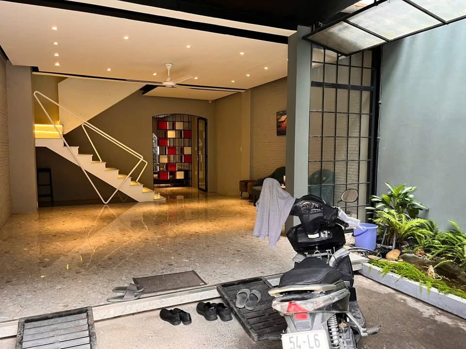 Nhà phố Cái Răng Cần Thơ 101.75m² giá 6 tỷ - Không gian sống hiện đại, đầy đủ nội thất!