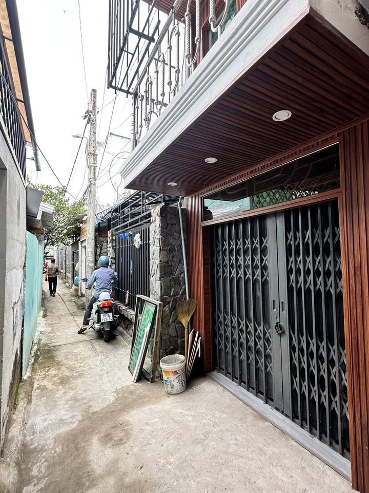 Nhà bán hẻm 108 đường Cách Mạng Tháng 8, Cái Khế 22m² giá 1.45 tỷ - Gần bệnh viện phụ sản!