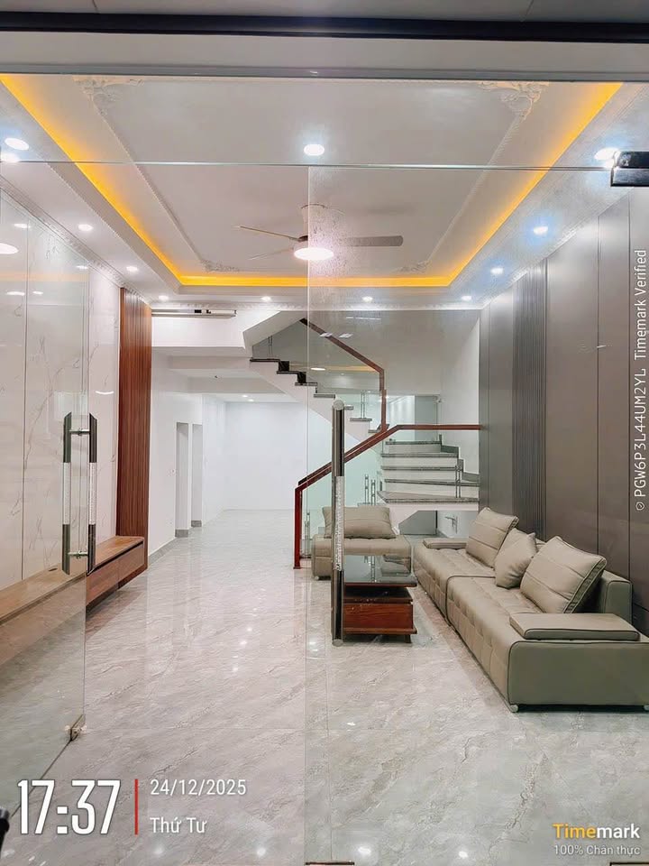 Nhà đẹp tại Quán Nam, Lê Chân, Hải Phòng 68m² - Đỗ ô tô thoải mái, chính chủ!