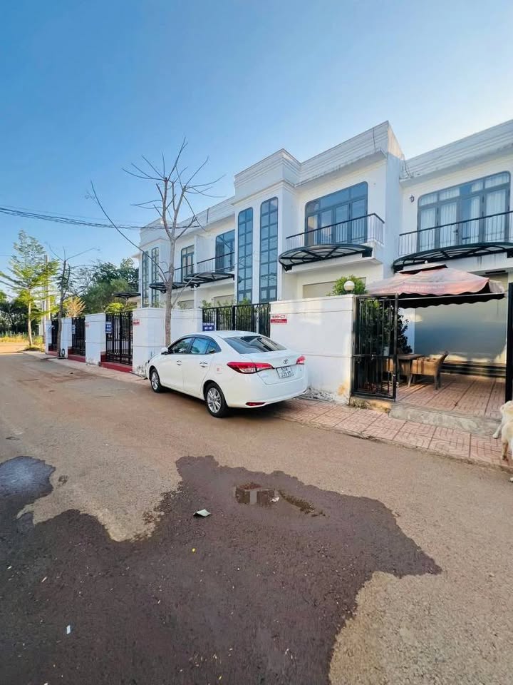 Nhà 2 tầng 3 phòng ngủ tại xã Lộ 25, huyện Thống Nhất, 769m² - Thiết kế hiện đại, nội thất đầy đủ!