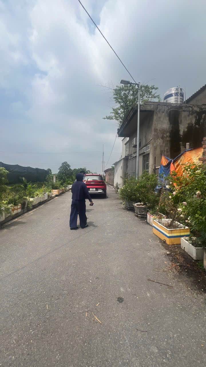 Đất nền chính chủ tại ngõ 117 Dương Quang, Gia Lâm 50m² giá 2.9 tỷ - Đường ô tô tránh nhau