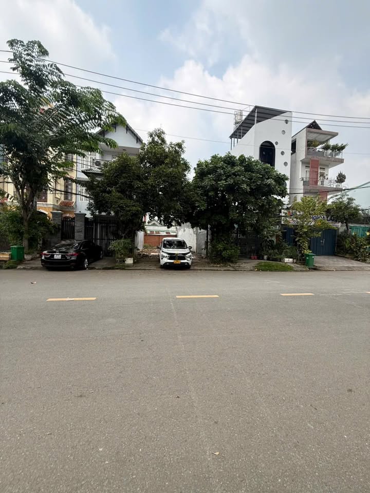 Đất Khu Biệt Thự Bên Sông Sài Gòn, Hiệp Bình Chánh 130m² - Pháp lý rõ ràng, giá tốt thương lượng!