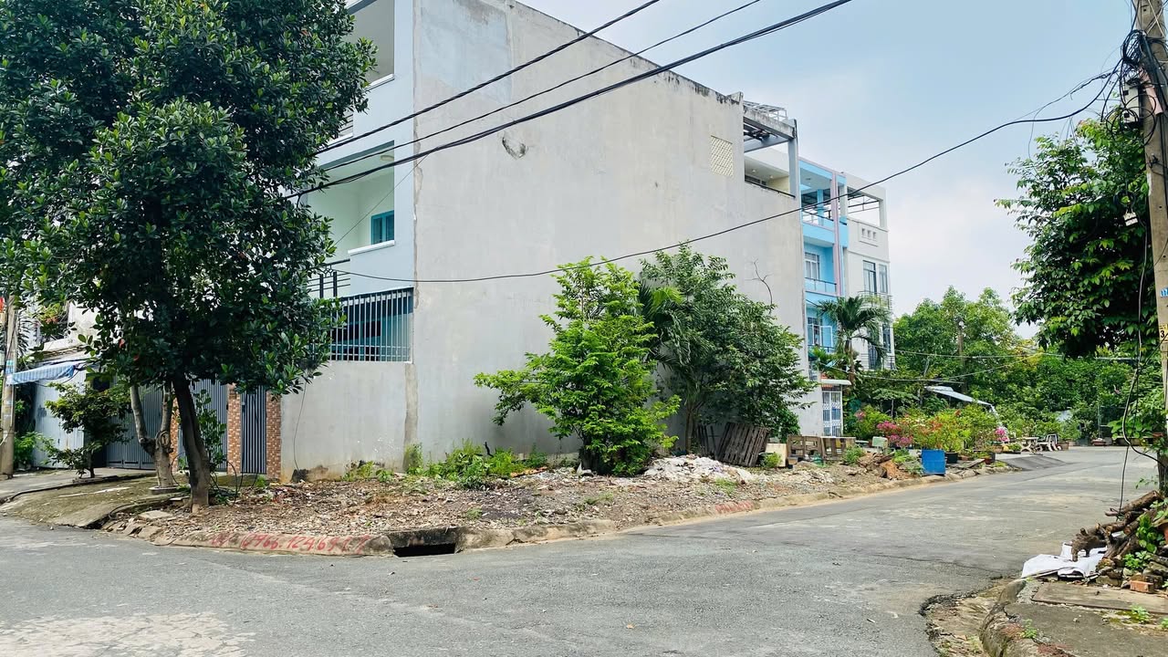 Bán gấp 4 lô đất nền KDC 10ha Thủ Đức 100m² giá chỉ từ 10.5 tỷ!