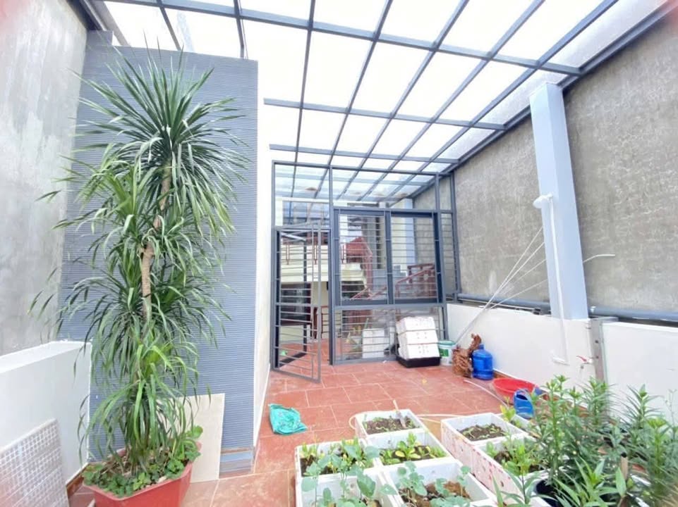 Nhà 2,5 tầng mặt đường Hoàng Văn Thụ 125m² giá 4 tỷ - Đầu tư sinh lời ngay!