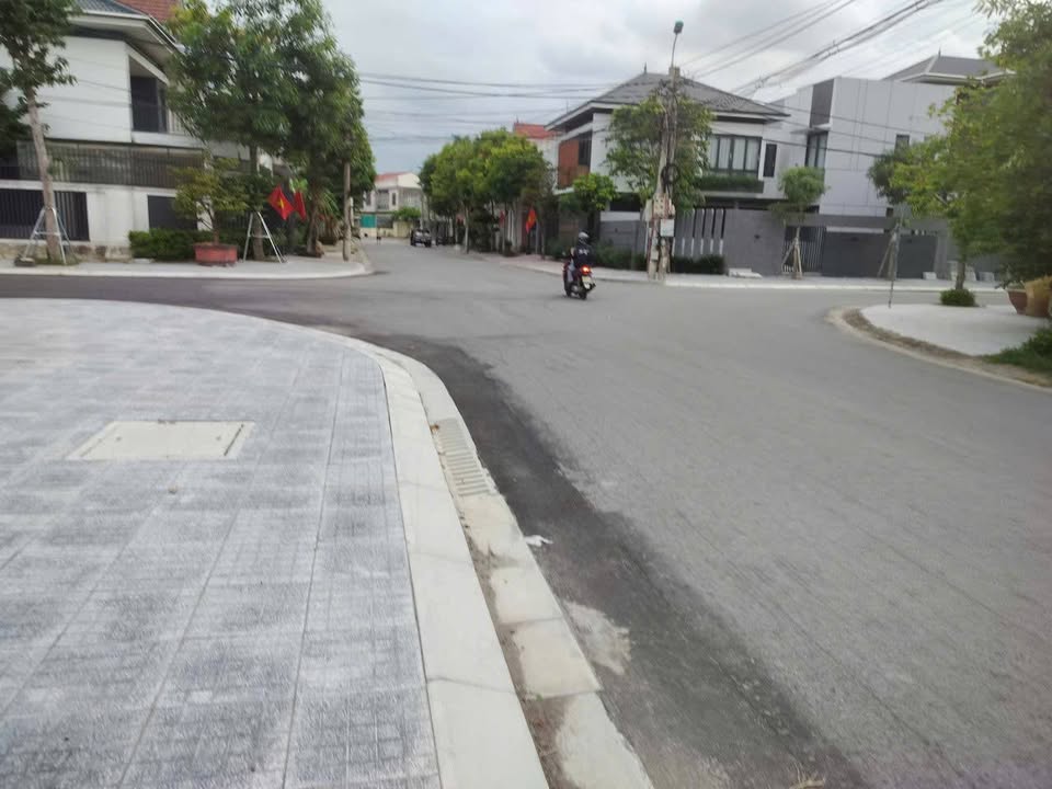 Đất nền liền kề Nguyễn Du, 142m² giá thỏa thuận - Cơ hội đầu tư hấp dẫn!