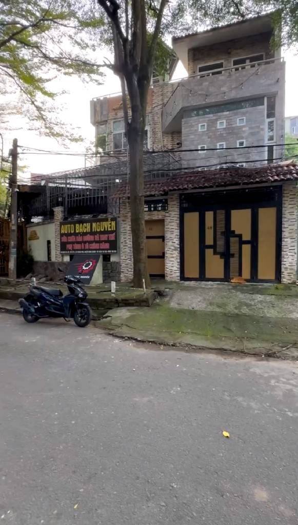 Biệt thự 3 tầng 331m² tại Bình Hưng giá 32 tỷ - Đẳng cấp và tiện nghi tối ưu!