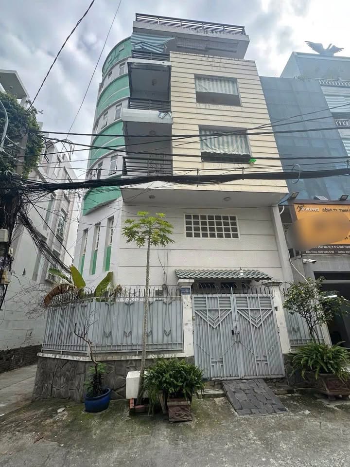 Nhà bán tại Phan Văn Trị, Bình Thạnh 56m² giá 11.6 tỷ - Đầu tư sinh lời tốt!