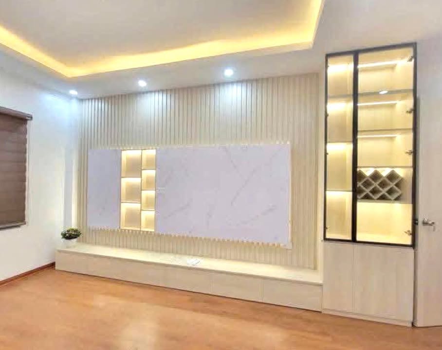 Nhà riêng Trần Hoàn Cầu Giấy 45m² giá 9 tỷ - Vị trí trung tâm tiện lợi!