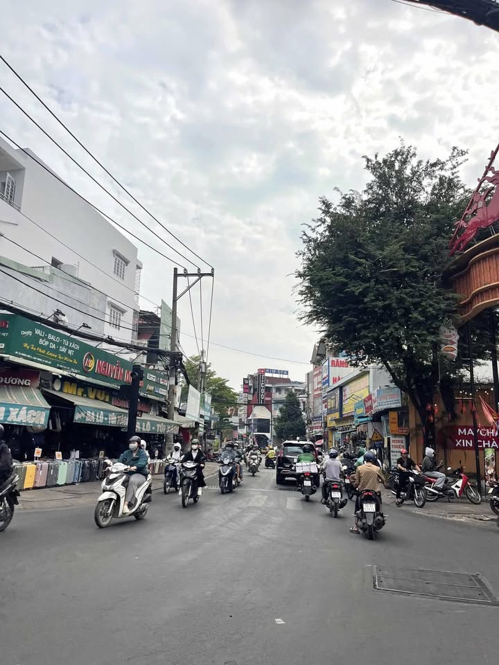 FrontHouse Hoàng Diệu 2 Thủ Đức 100m² giá 20 tỷ - Kinh doanh đa ngành ngay trung tâm!