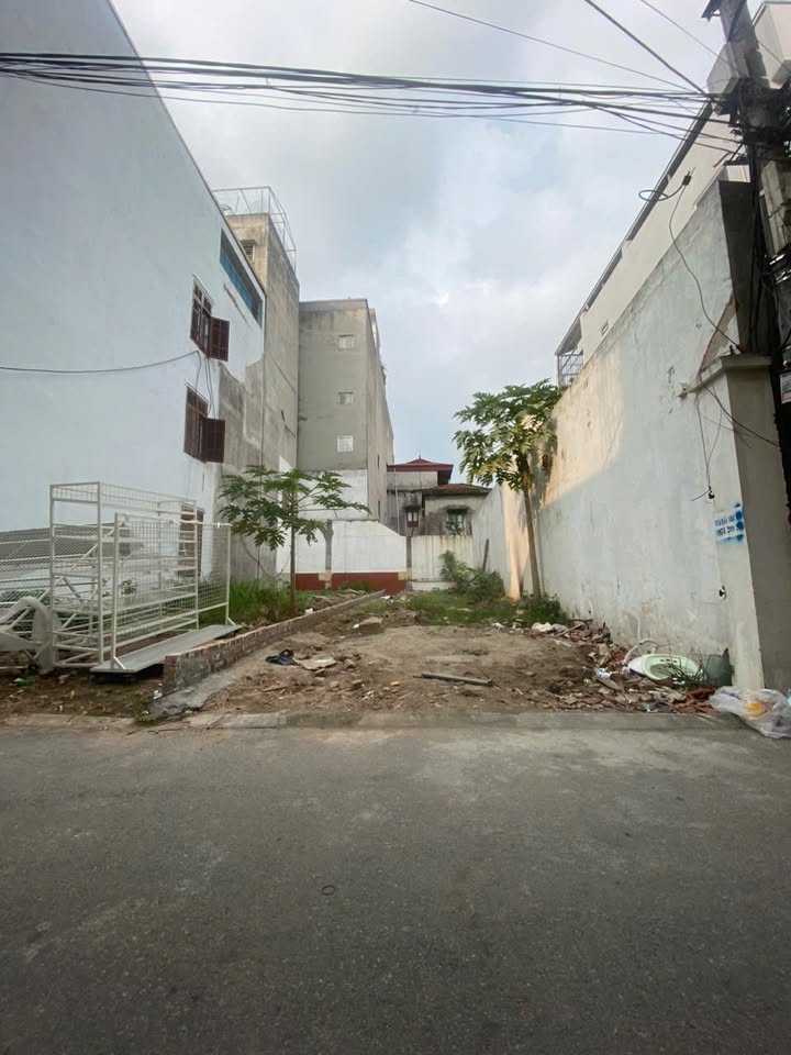 Đất nền Đặng Xá Gia Lâm 86m² giá 7.5 tỷ - Kinh doanh sầm uất, ô tô tránh!