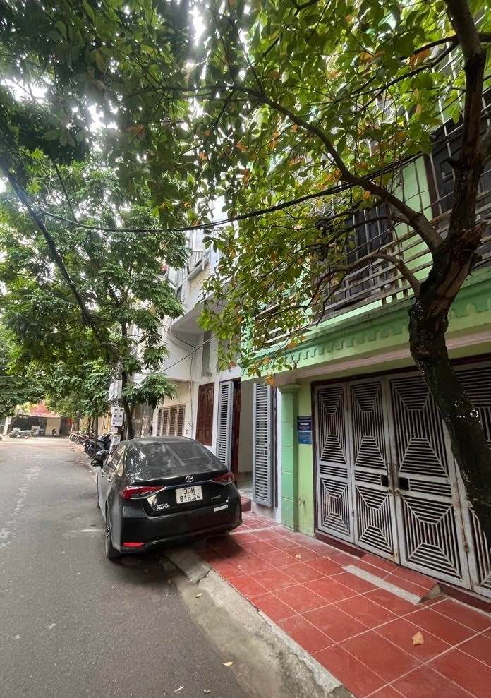 Nhà riêng Phạm Tuấn Tài, Cầu Giấy 52m² giá 22 tỷ - Sổ đỏ chính chủ, tiện ích đầy đủ!