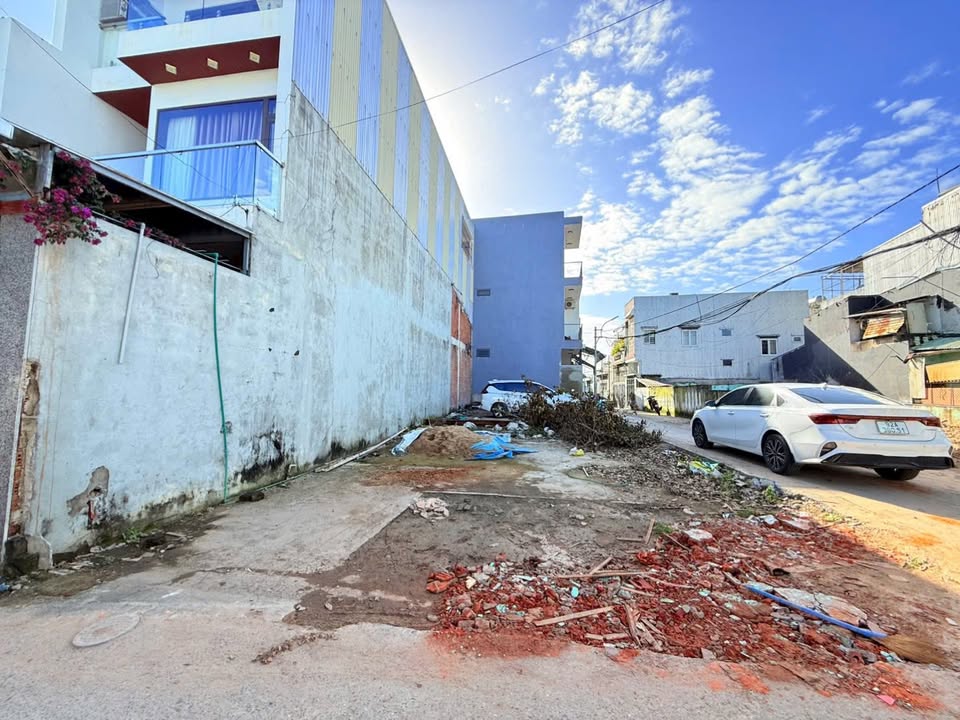 Đất lô góc 2 mặt tiền Hoàng Văn Hoè 72m² giá 5 tỷ - Cơ hội đầu tư hiếm có!