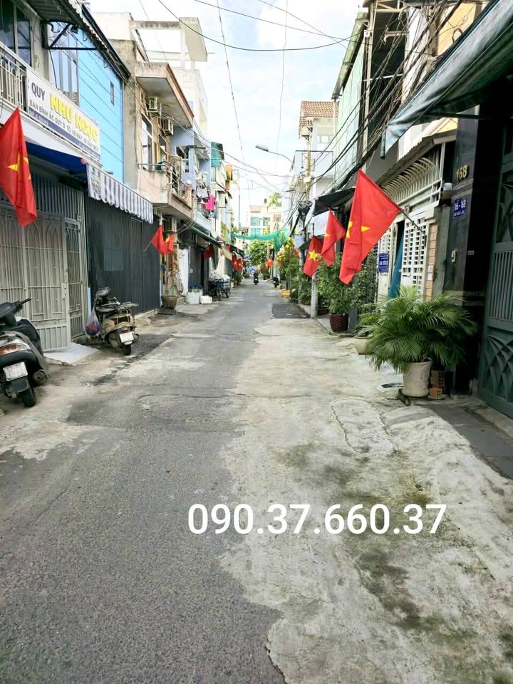 Nhà phố Gò Vấp 86m² giá thỏa thuận - Vị trí vàng an ninh, gần chợ và trường học!