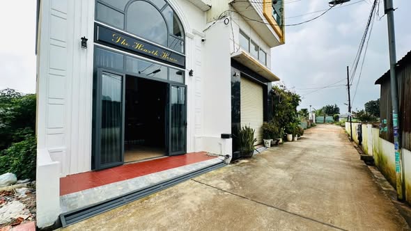 Nhà phố Lý Thái Tổ, Pleiku 75m² giá 1.7 tỷ - Thiết kế homestay siêu xinh!