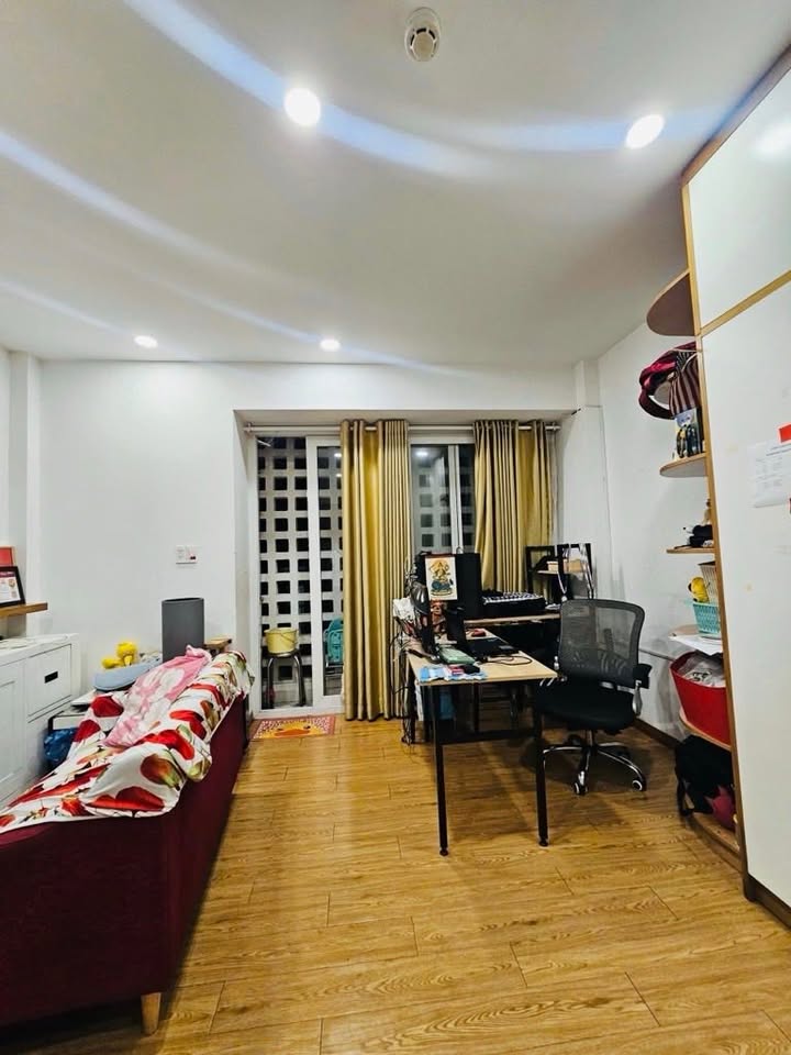 Nhà phố Huỳnh Văn Bánh 65m² giá 16.5 tỷ - Full nội thất cao cấp, dọn vào ở ngay!