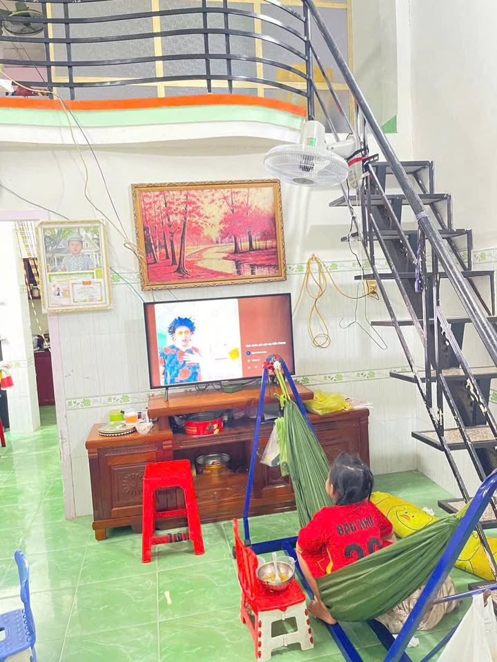 Nhà bán Lái Thiêu, Bình Dương 42m² giá 950 triệu - Sổ chung, bớt lộc!