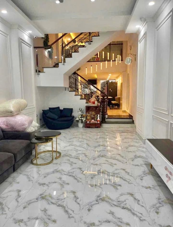 Nhà mặt tiền đường số Tân Quy, Quận 7, 72m², giá 33 triệu/tháng - Đầu tư sinh lời ngay!