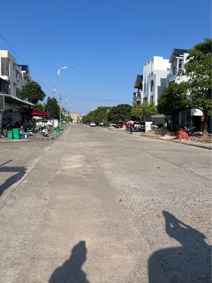 Đất nền quận Móng Cái 90m² giá 3 tỷ - Đầu tư sinh lời hấp dẫn!