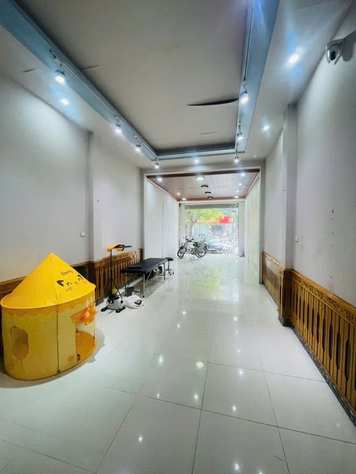 Cho thuê mặt bằng kinh doanh đường Trường Thi 60m² giá 7,5 triệu - Khu phố sầm uất nhất TP. Thanh Hóa!