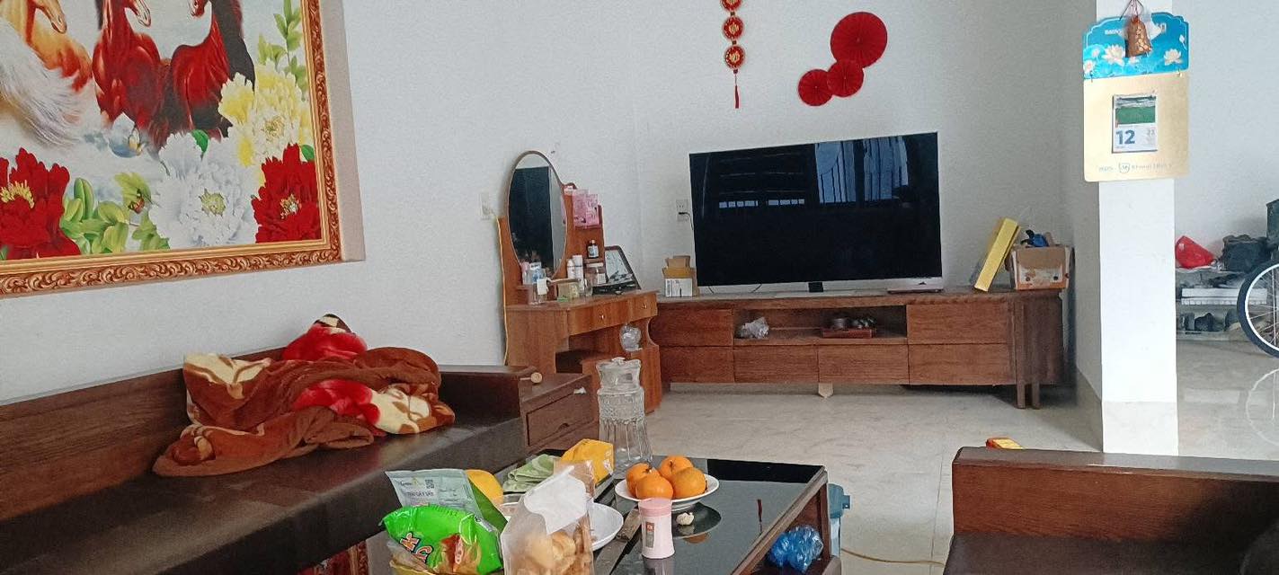 Nhà 3 tầng Lương Văn Chi 90.7m² giá 3 tỷ - Vị trí đẹp, thuận lợi!