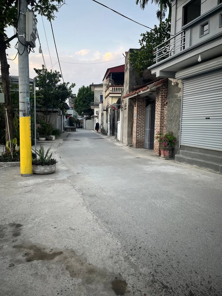 Đất Xóm Bệnh Viện Vân Đình 140m² giá 4.48 tỷ - Vị trí đắc địa, gần chợ và bệnh viện!