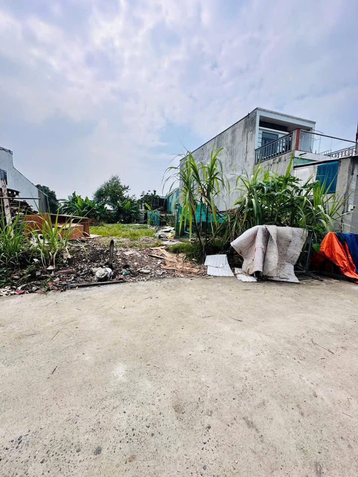 Đất nền liền kề đường TX 52, quận 12, 100m² giá 3.3 tỷ - Pháp lý rõ ràng!