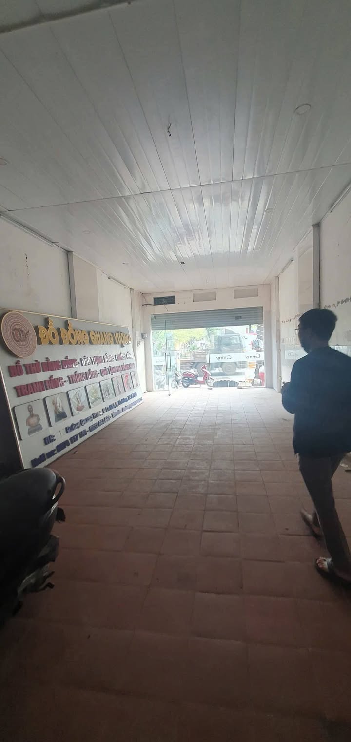 Cho thuê mặt bằng kinh doanh mặt phố Quang Trung, Hà Đông 100m² - Không gian lý tưởng cho mọi mô hình!