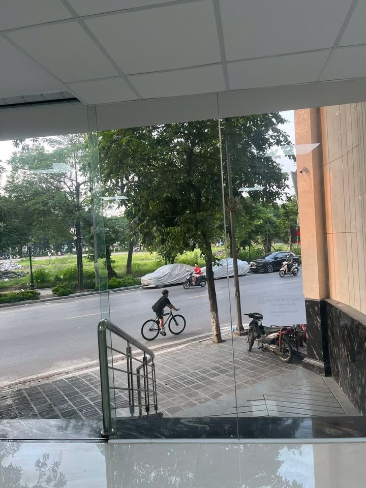 Cho thuê văn phòng mặt phố Thanh Nhàn 145m² giá 25 triệu - Không thể bỏ lỡ!