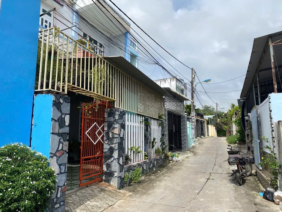 Dãy nhà trọ Phường 9, Tuy Hòa 190m² giá 3.6 tỷ - Đầu tư sinh lời ngay!