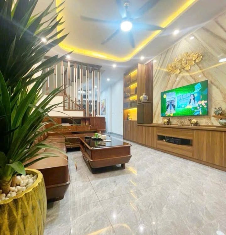 Nhà đẹp Tây Tựu - Bắc Từ Liêm 40m² giá 8 tỷ - Thiết kế hiện đại, ô tô đỗ cửa!