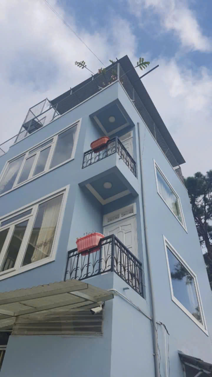 Cho thuê villa Đà Lạt 5 phòng ngủ giá 10 triệu - View thung lũng tuyệt đẹp!