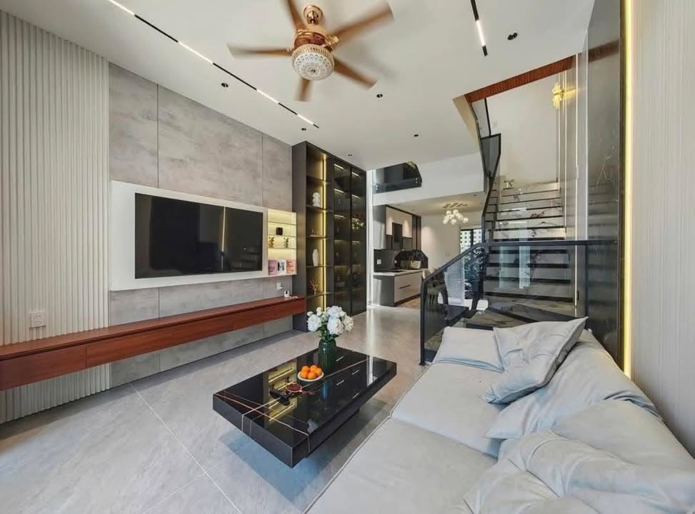 Nhà riêng Cầu Diễn, Bắc Từ Liêm 55m² giá 4 tỷ - Ô tô đỗ sát cửa!