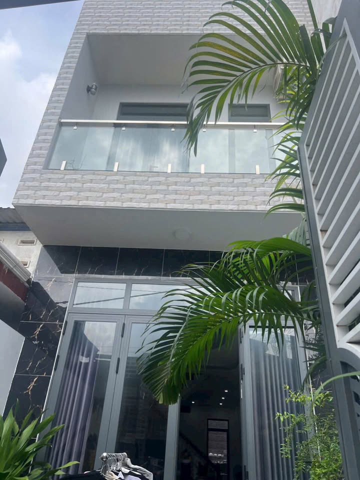 Nhà hẻm thông Dương Đình Hội, Phước Long B, Q9 65m² giá 5.8 tỷ - Chính chủ bán gấp!