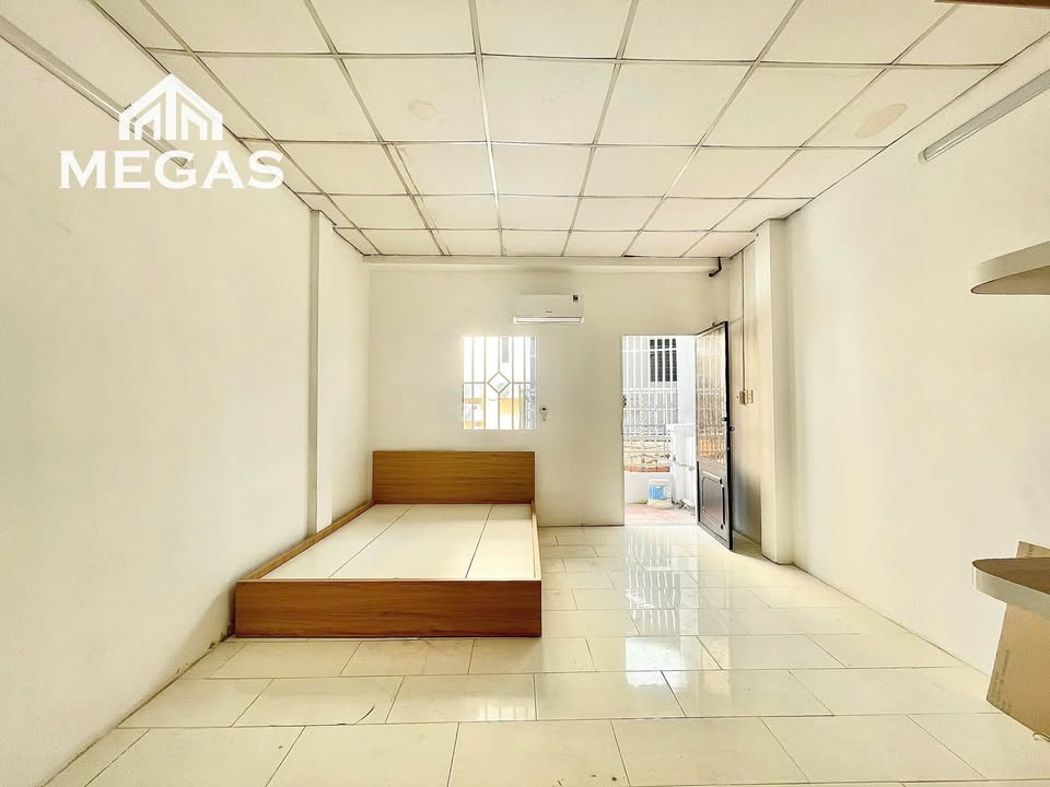 Phòng cho thuê tại Bùi Đình Tuý, Bình Thạnh 30m² giá chỉ 4.5 triệu - Không gian thoáng mát, tiện nghi đầy đủ!