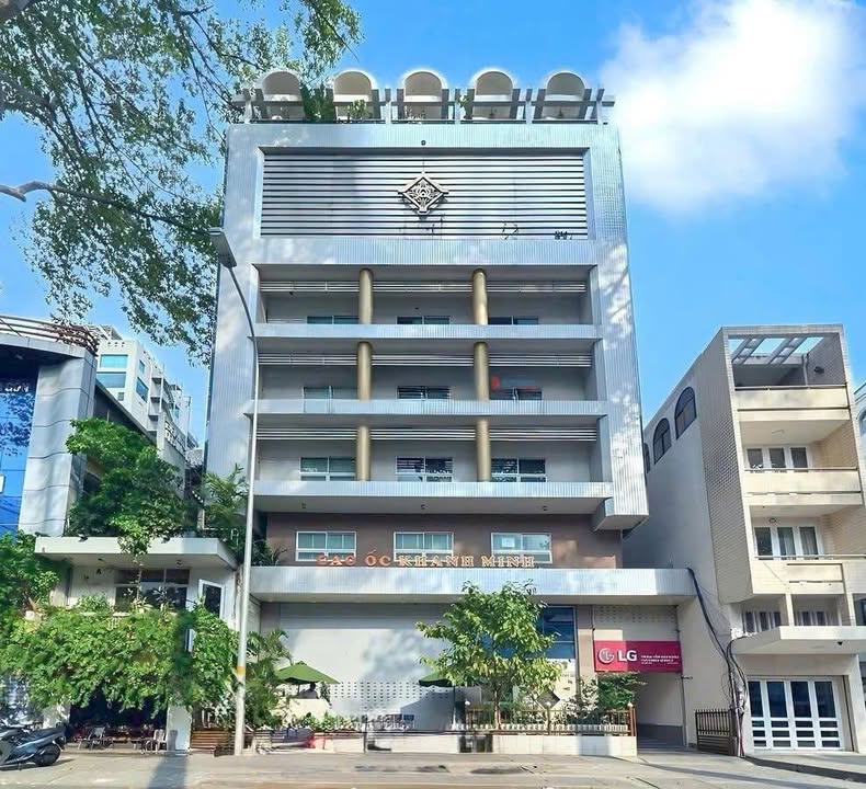 Cho thuê mặt bằng tại Quận 1 - 200m² - Địa điểm kinh doanh vàng giữa lòng Sài Gòn!