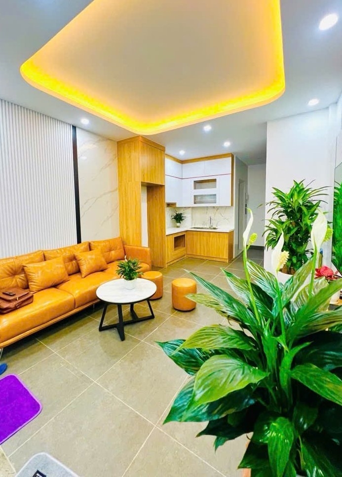 Nhà lô góc Phường Nghĩa Đô 39m² giá 7.2 tỷ - Đầu tư sinh lời tại Hồ Tây!