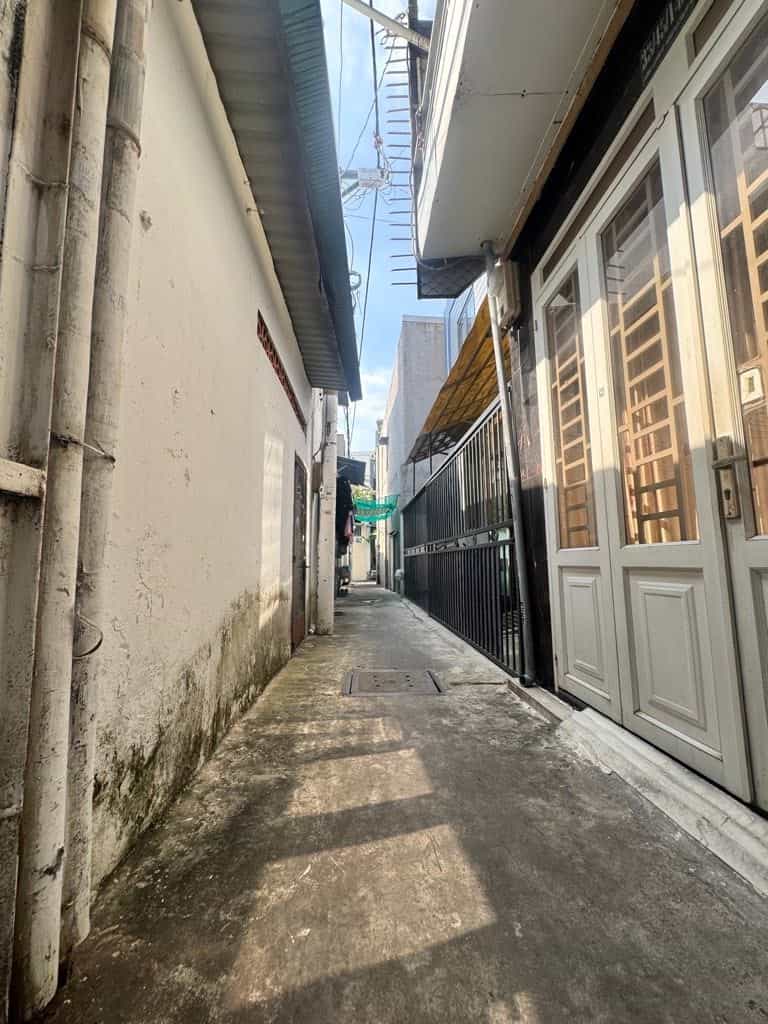 Nhà 1 trệt 2 lầu, Tân Bình, 15m² giá 1.8 tỷ - Đầu tư sinh lời ngay!