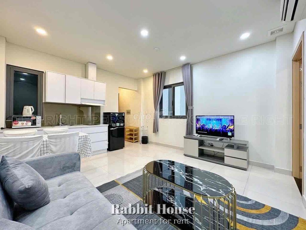 Căn hộ dịch vụ 1PN tách bếp - Balcony tại Phú Nhuận 45m² giá 8.8 triệu - Tiện ích đầy đủ, sẵn sàng ở ngay!