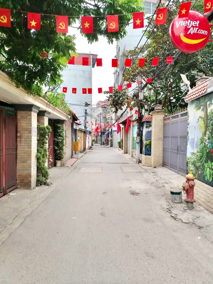 Đất nền Việt Hưng 65m² giá 1.7 tỷ - Mặt tiền rộng, kinh doanh thuận lợi!