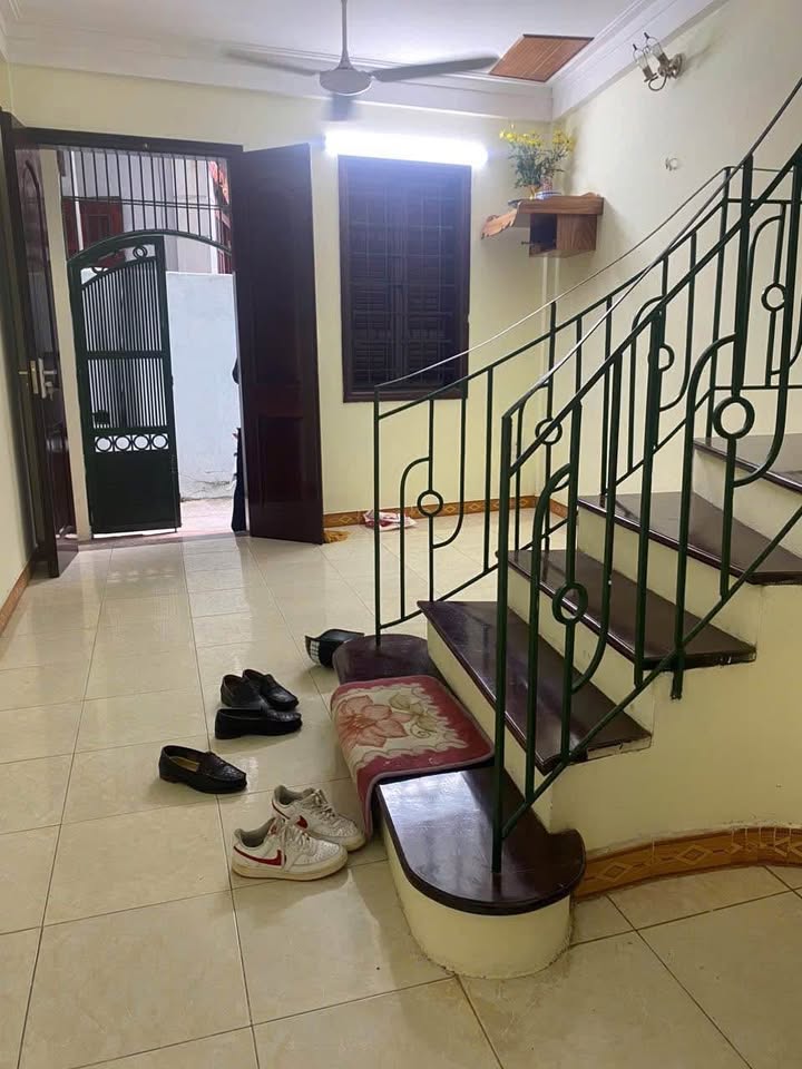 Nhà riêng Tứ Hiệp, Thanh Trì 35m² giá 4.8 tỷ - Sổ đỏ chính chủ sẵn sàng giao dịch!