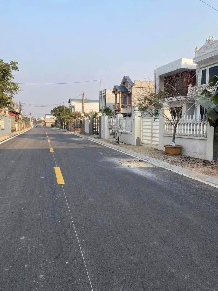 Nhà mặt tiền Liên Xã Phù Liễn - Hồng Phong 125m² giá 2.2 tỷ - Kinh doanh lý tưởng!