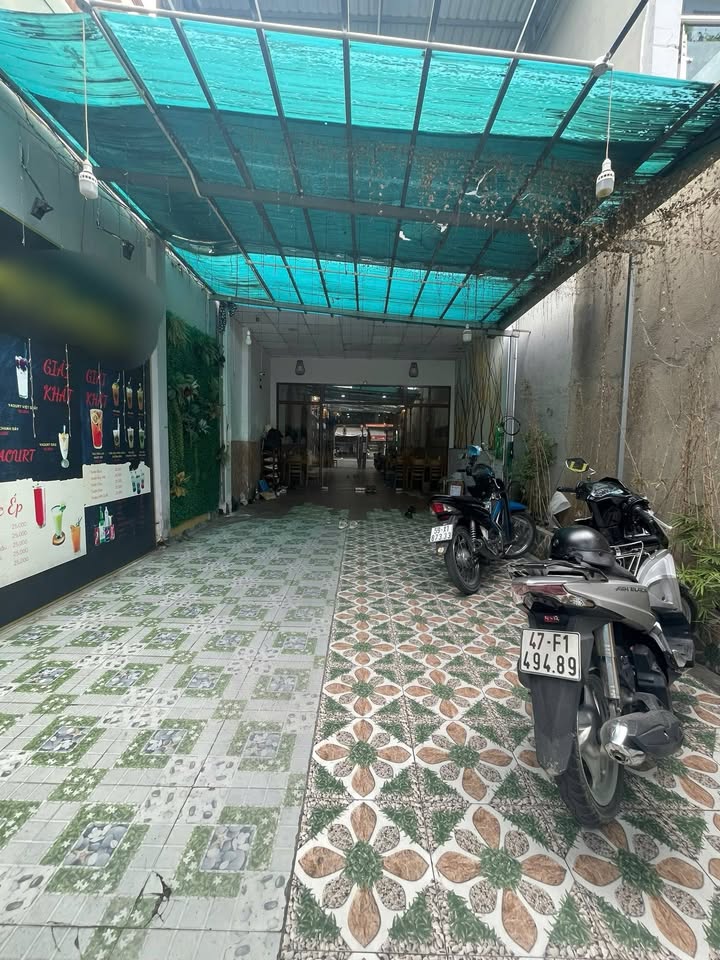 Cho thuê mặt bằng kinh doanh P.Tăng Nhơn Phú A, Q.Thủ Đức 350m² - Mặt tiền đường lớn, sầm uất!